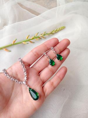 Women’s Silver Plated Green Zircon Pendant Set – Modern Design (3 Pcs)